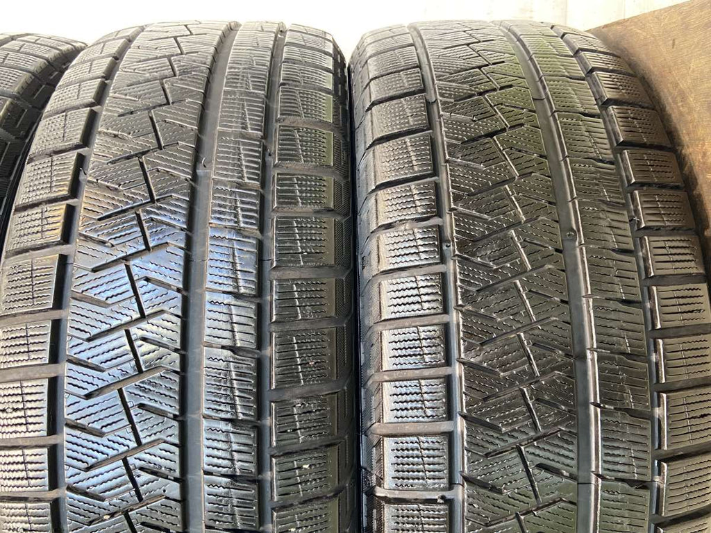 ○2019年製 ピレリ アイスアシンメトリコプラス 215/60R17 4本 - タイヤ