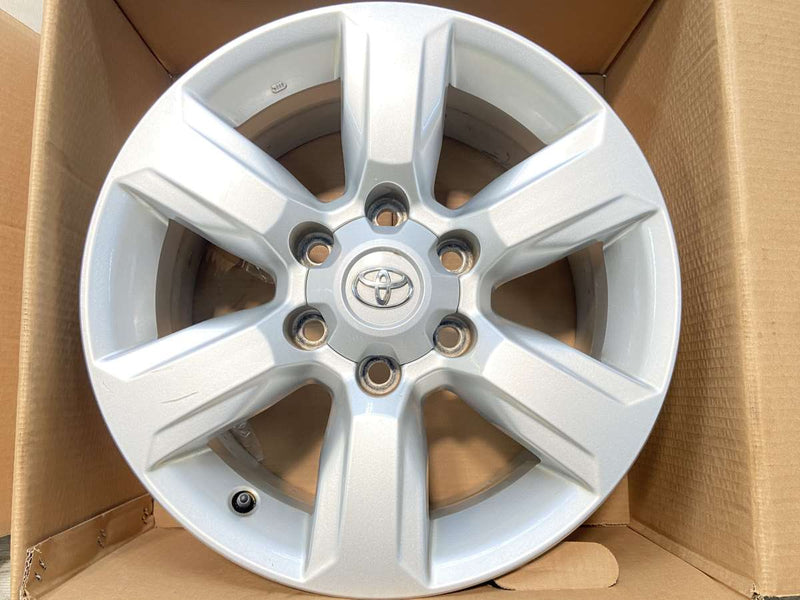 トヨタ純正  17x7.5J+25 139.7-6穴 本