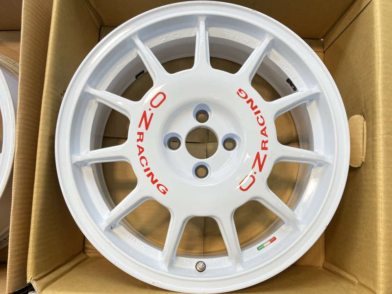 OZ RACING Leggenda 17x7.0J+37 98-4穴 本