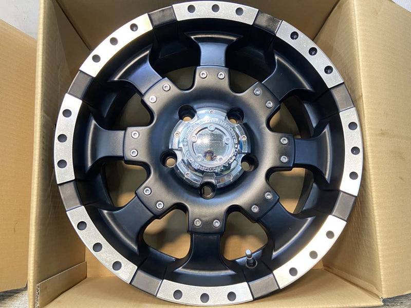 ウルトラ ゴライアス 17x8.0J+20 139.7-5穴 本