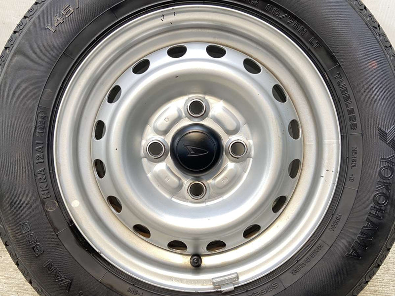 ヨコハマ スーパーバン 356 145/80R12 80/78LT /ダイハツ純正  4.0J+ 100-4穴 4本