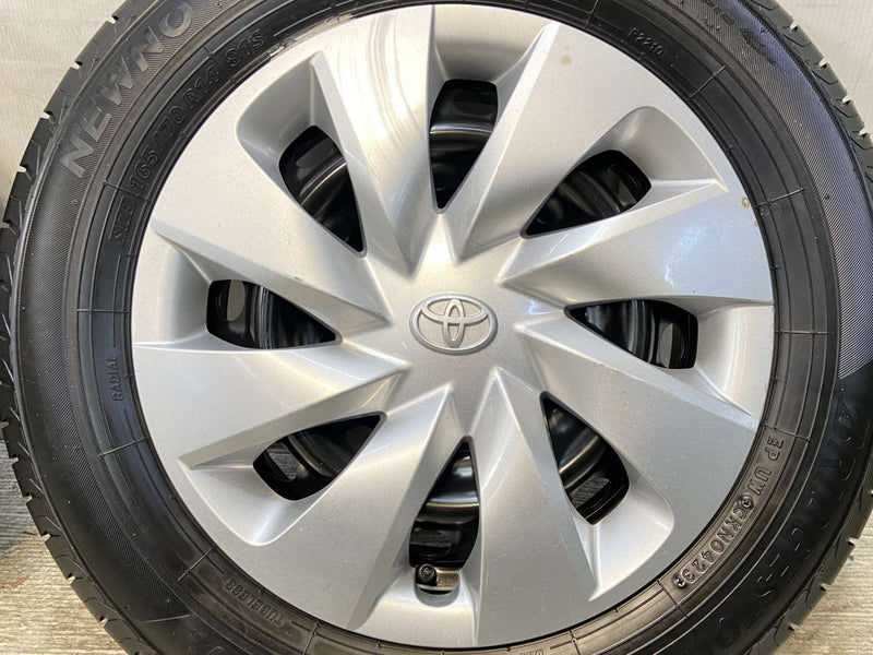 ブリヂストン NEWNO 165/70R14  /トヨタ純正 DK 5.0J+39 100-4穴 4本