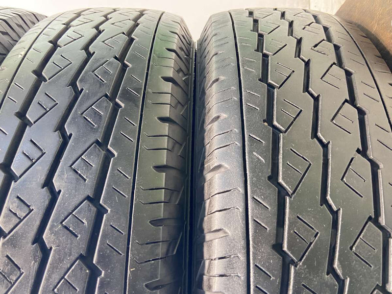 ブリヂストン V600 195/80R15 107/105LT 4本