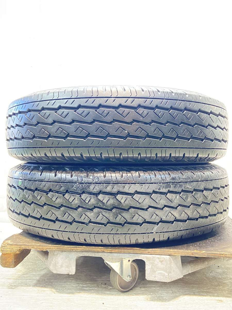 ブリヂストン V600 195/80R15 107/105LT 2本