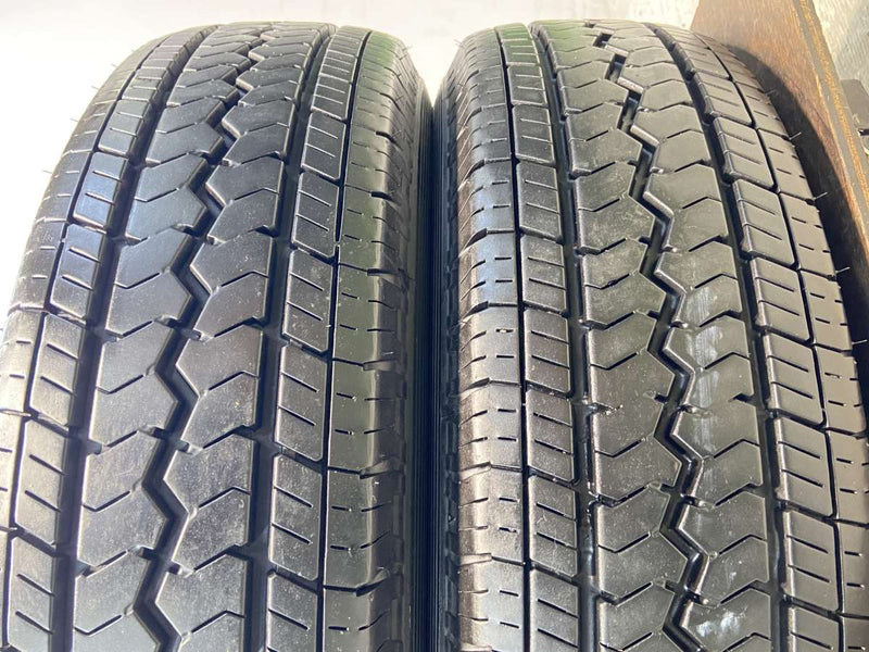 トーヨータイヤ V-02e 195/80R15 107/105LT 2本