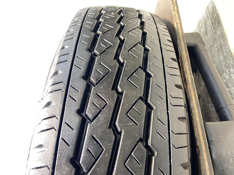 ブリヂストン V600 195/80R15 107/105LT 1本