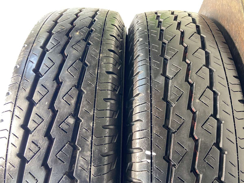 ブリヂストン V600 195/80R15 107/105LT 2本