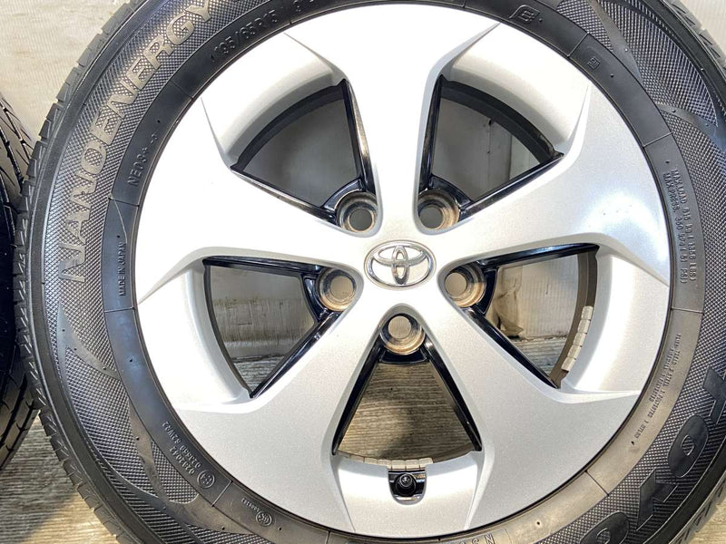 トーヨータイヤ ナノエナジー3 PLUS 195/65R15  /トヨタ純正  6.0J+45 100-5穴 4本