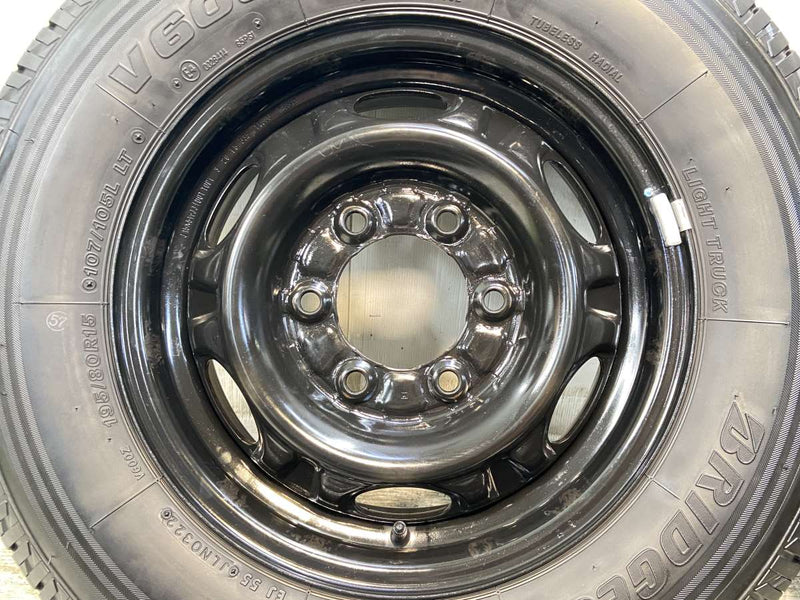 ブリヂストン V600 195/80R15 107/105LT /日産純正  5.5J+ 139.7-6穴 4本