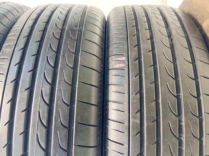 ヨコハマ ブルーアース RV-02 215/65R16 4本