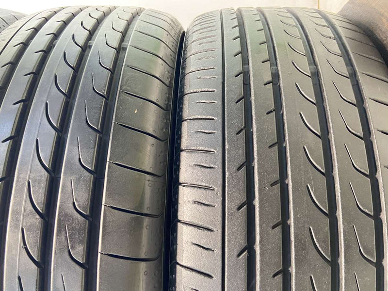 ヨコハマ ブルーアース RV-02 215/55R17  4本