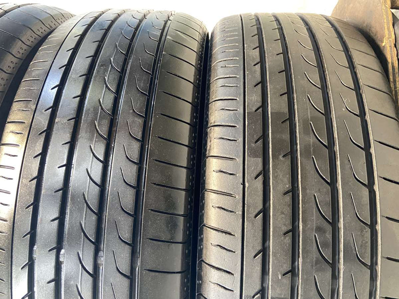 ヨコハマ ブルーアース RV-02 215/60R17  4本