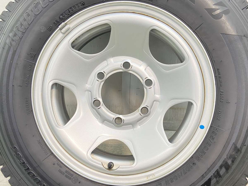 ブリヂストン ブリザック VL10 195/80R15 107/105LT / TOPY S54A 6.0J+ 