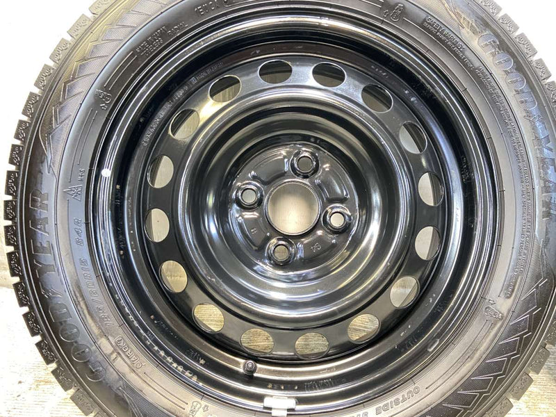 グッドイヤー アイスナビ 8 185/60R15  /トヨタ純正 G4 5.5J+45 100-4穴 4本