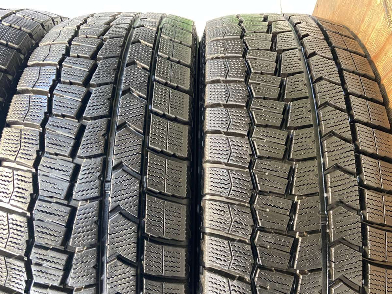 ダンロップ ウィンターマックス WM02 215/60R16  4本