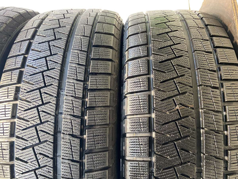 ピレリ アイスアシンメトリコ PLUS 215/60R16  4本