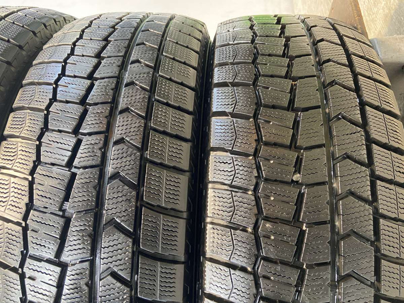 ダンロップ ウィンターマックス WM02 215/65R16  4本