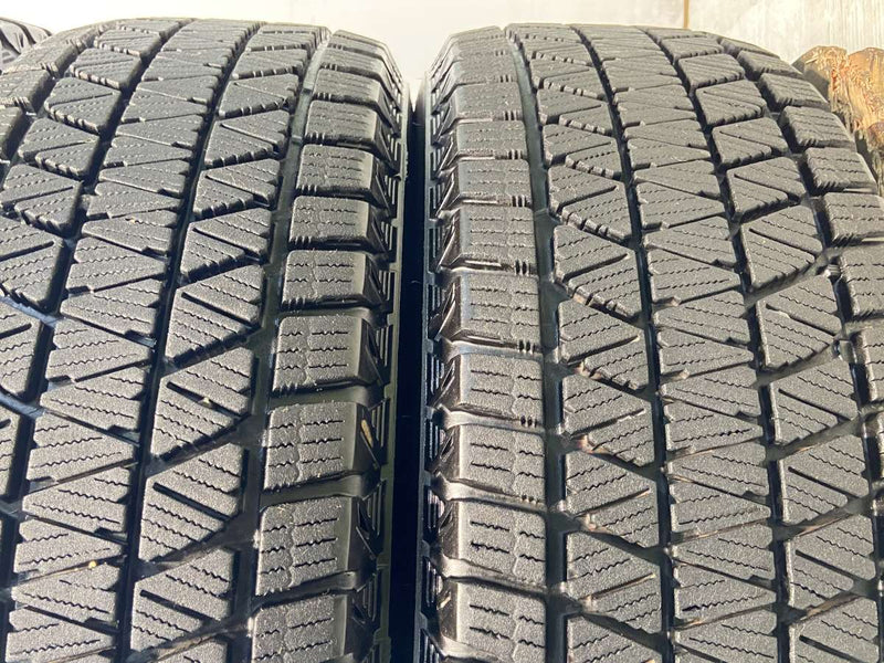 ブリヂストン ブリザック DM-V3 225/65R17  4本