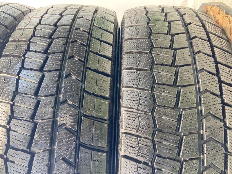 ダンロップ ウィンターマックス WM02 225/60R17  4本