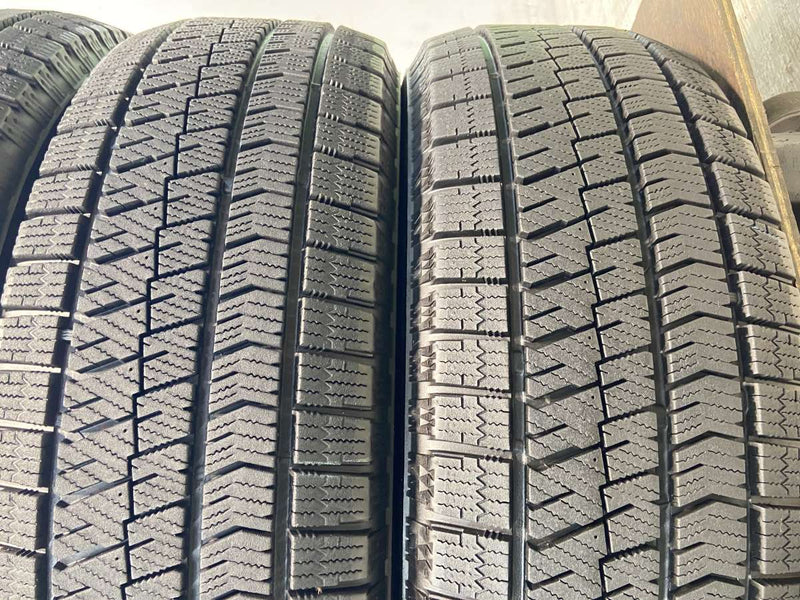 ブリヂストン ブリザック VRX2 225/60R17  4本