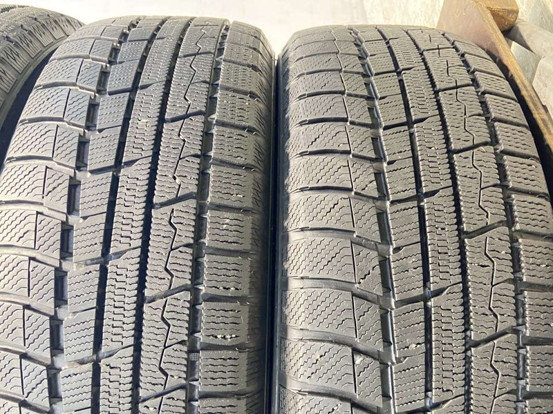 トーヨータイヤ ウィンタートランパス TX 215/60R17  4本