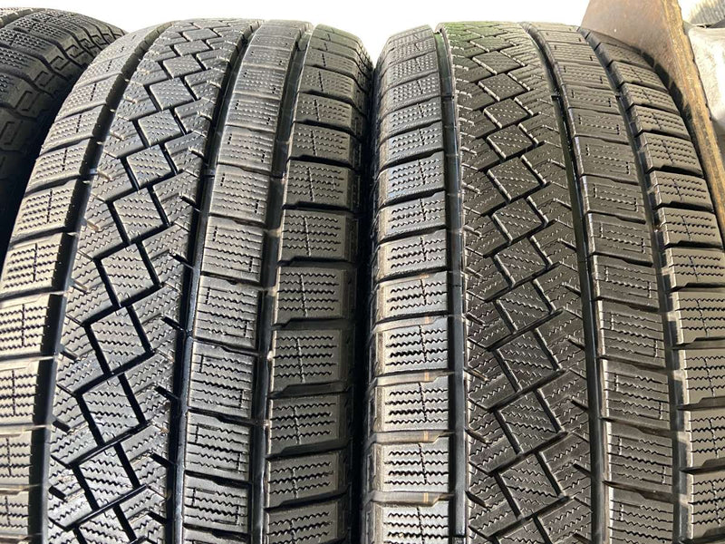 ピレリ アイスゼロ アシンメトリコ 215/60R17  4本