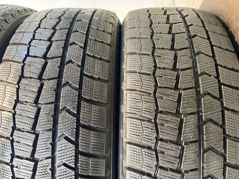 ダンロップ ウィンターマックス WM02 215/45R17  4本