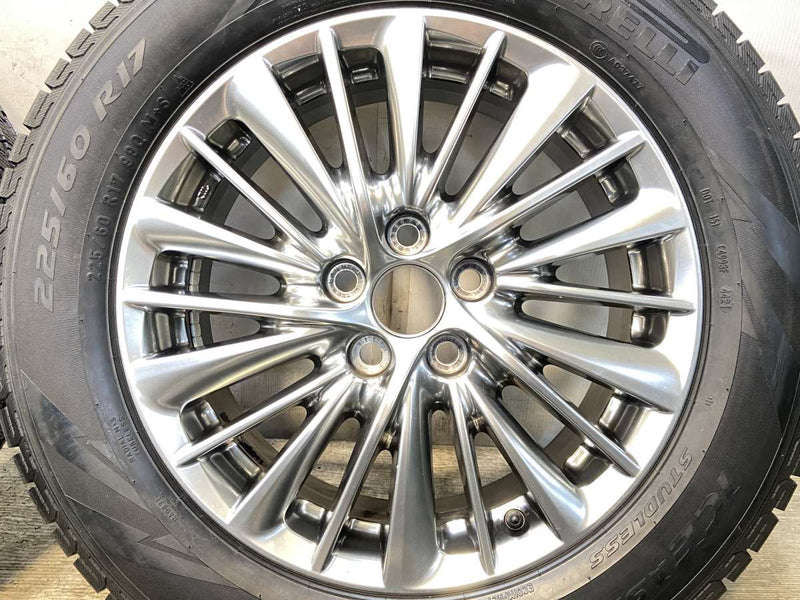 ピレリ アイスアシンメトリコ PLUS 225/60R17  /トヨタ純正  6.5J+33 114.3-5穴 4本