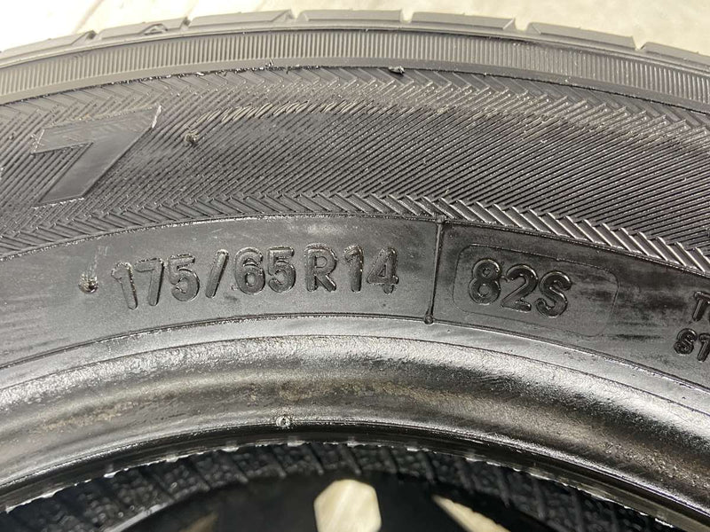 トーヨータイヤ SD-7 175/65R14  2本