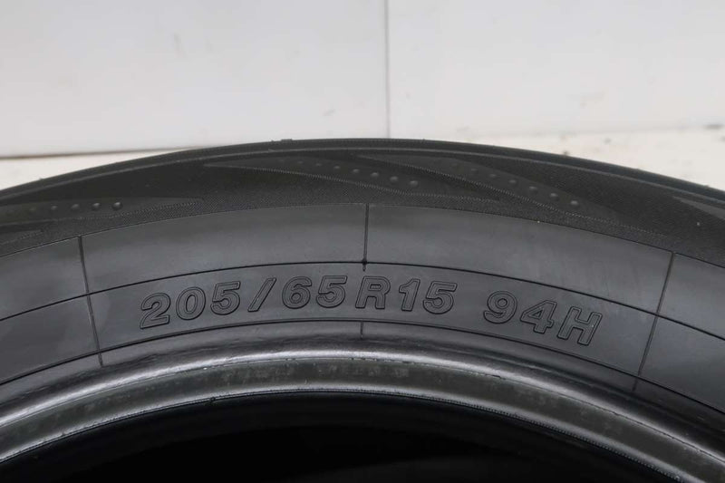 ヨコハマ ブルーアース RV-02 205/65R15