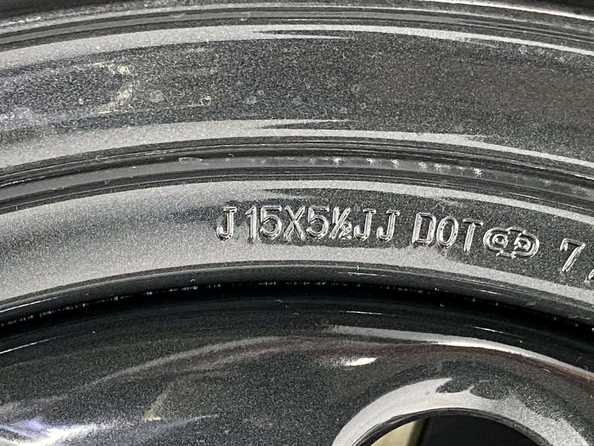 ブリヂストン デューラーH/T 684-2 195/80R15 /スズキ純正 ジムニーシエラ 15x5.5 139.7-5穴 – タイヤ ・ホイールカンパニー