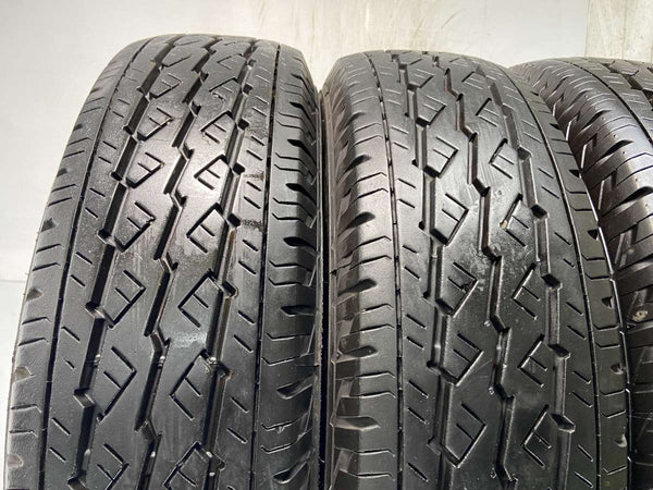 ブリヂストン V600 195/80R15 107/105L LT 4本