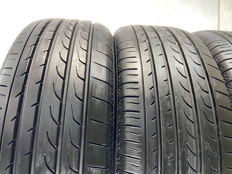 ヨコハマ ブルーアース RV-02 205/65R15  4本