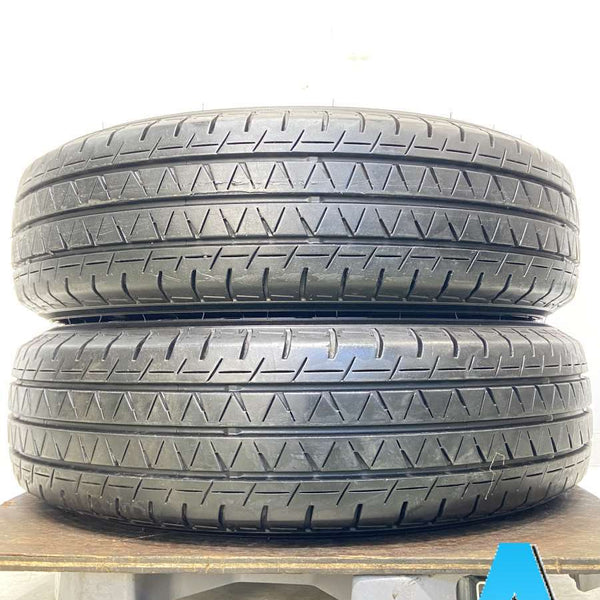 最安値人気 185/75R15 106/104Nヨコハマ ブルーアース バン RY55