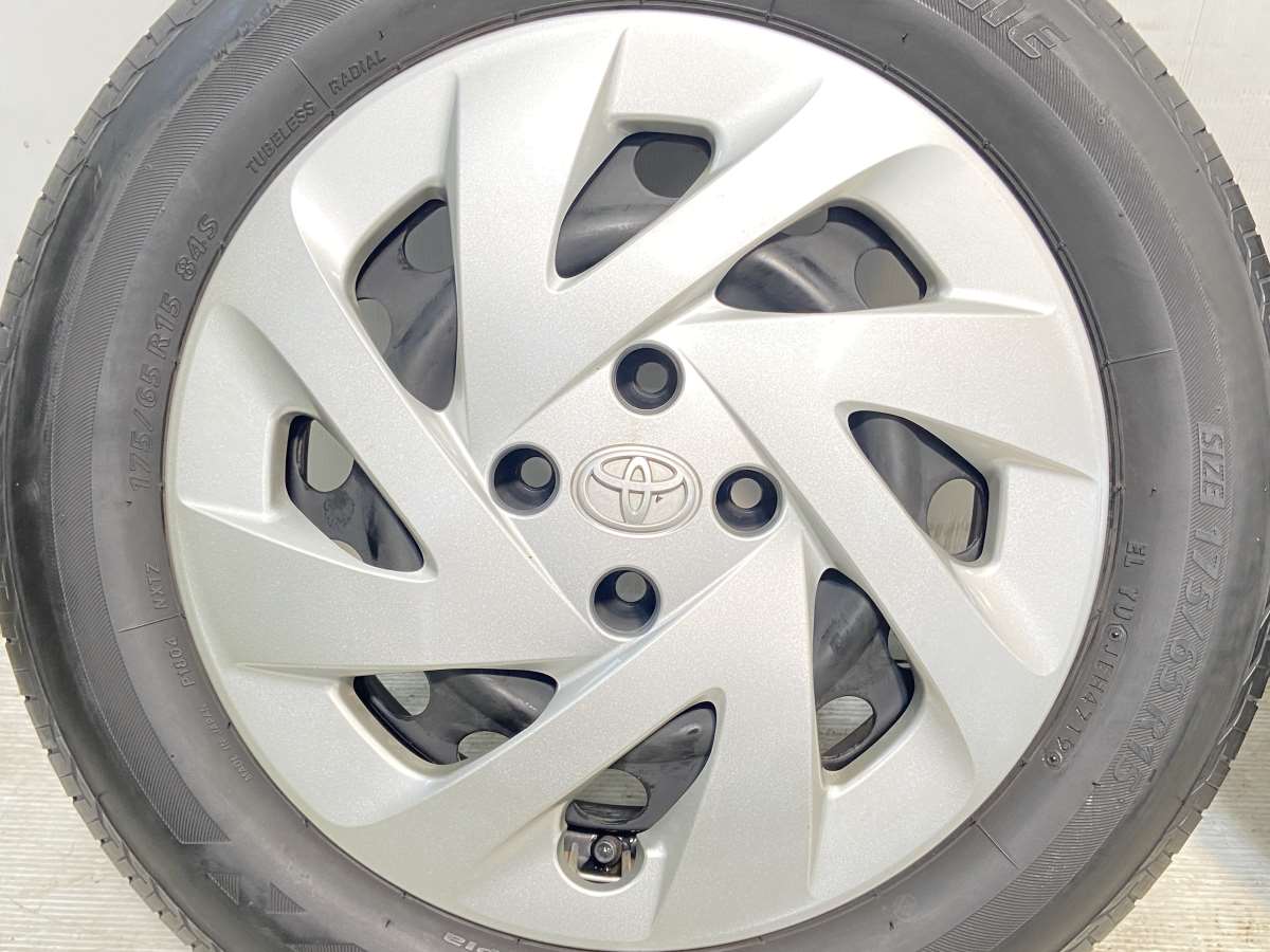 ブリヂストン ネクストリー 175/65R15 /トヨタ純正 5.0J+ 100-4