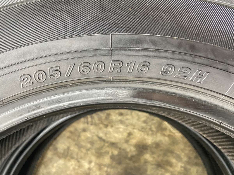 ヨコハマ ブルーアース RV-02 205/60R16  2本