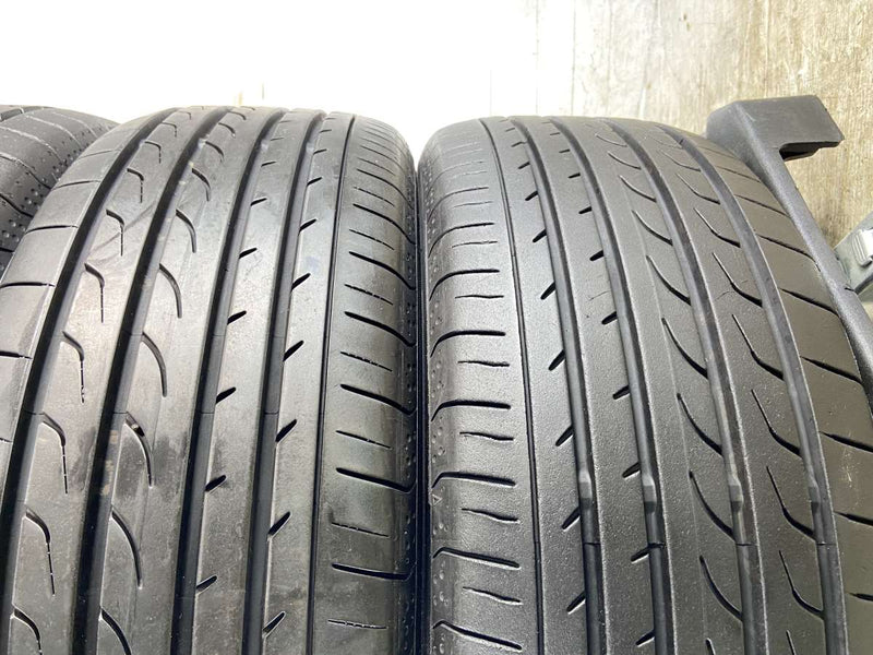 ヨコハマ ブルーアース RV-02 205/60R16  4本