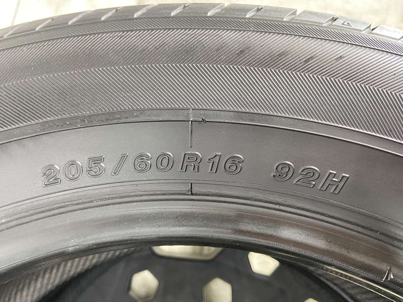 ヨコハマ db デジベル E70A 205/60R16  2本