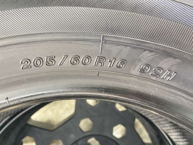 ヨコハマ db デシベル E70A 205/60R16  2本