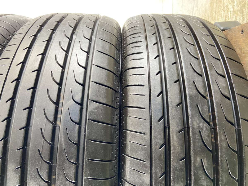 ヨコハマ ブルーアース RV-02 215/65R16  4本
