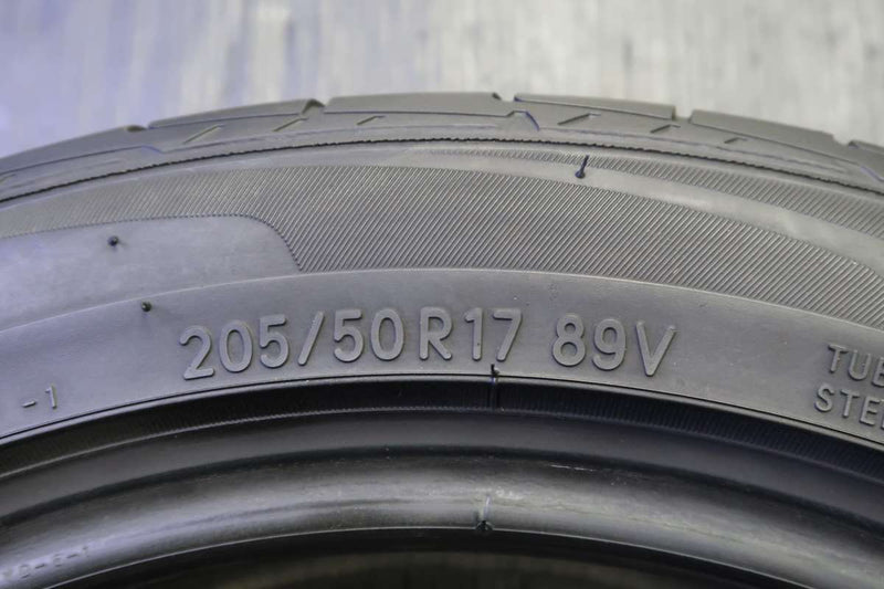 トーヨータイヤ DRB 205/50R17