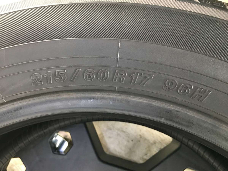 ヨコハマ ブルーアース RV-01 215/60R17