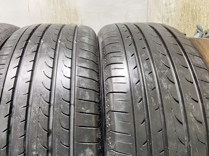 ヨコハマ ブルーアース RV-02 215/55R17  4本