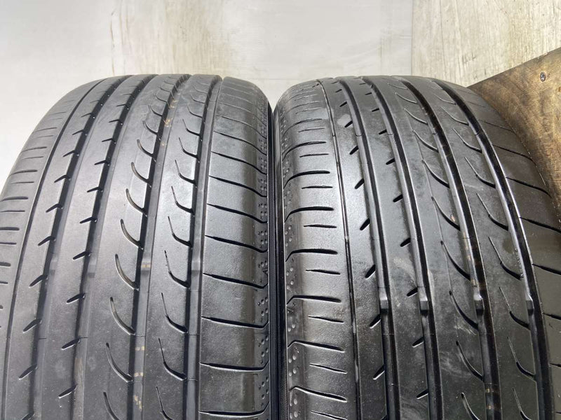 ヨコハマ ブルーアース RV-02 215/55R17  2本