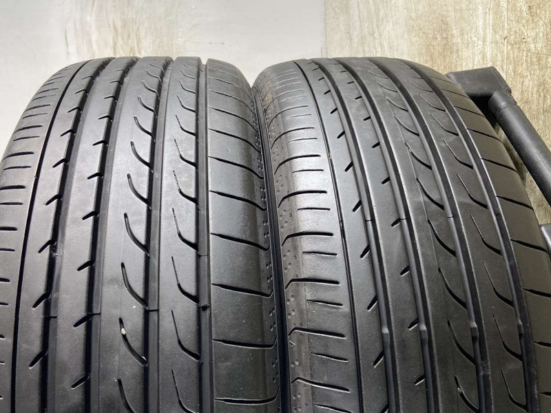 ヨコハマ ブルーアース RV-02 215/60R17  2本