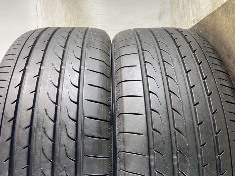 ヨコハマ ブルーアース RV-02 215/55R17  2本