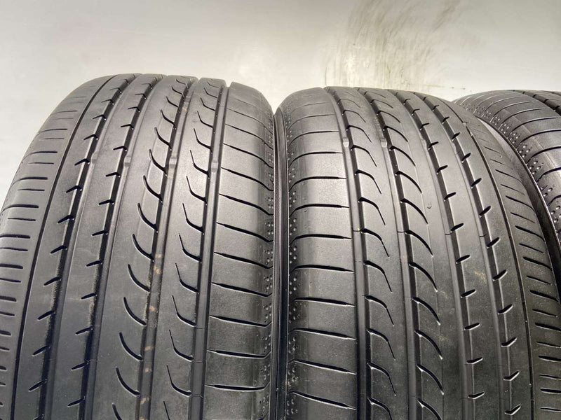 ヨコハマ ブルーアース RV-02 215/55R17  4本