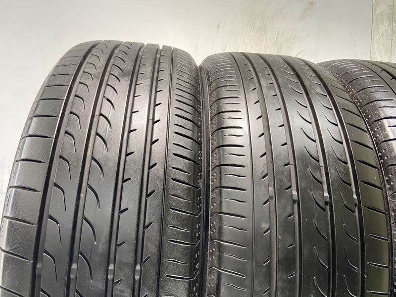 ヨコハマ ブルーアース RV-02 215/60R17  4本