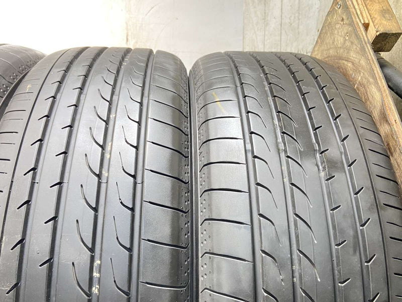 ヨコハマ ブルーアース RV-02 215/60R17  4本