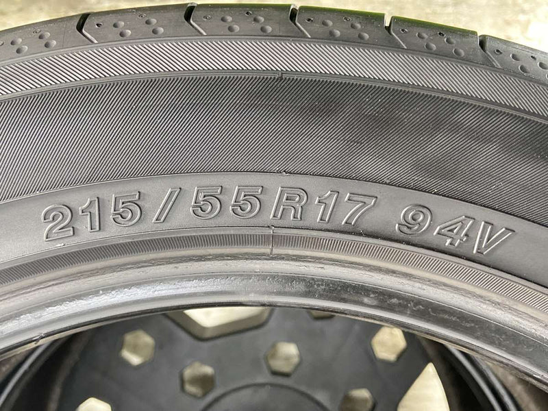 ヨコハマ ブルーアース RV-02 215/55R17  2本